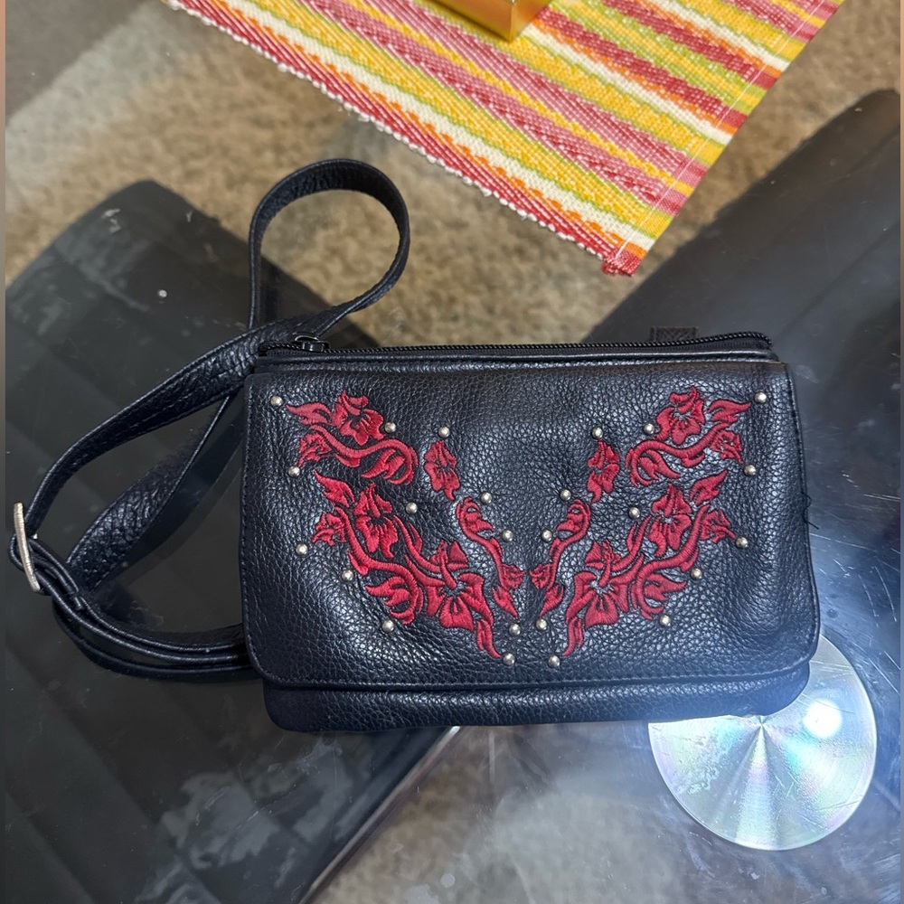 Milwaukee Leather MP8852 Women's Black and Red Leather Multi Pocket Belt Bag